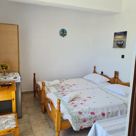 Apartment Zografos *
