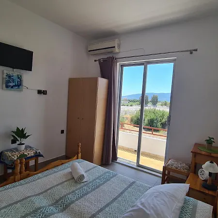 Zografos Apartman